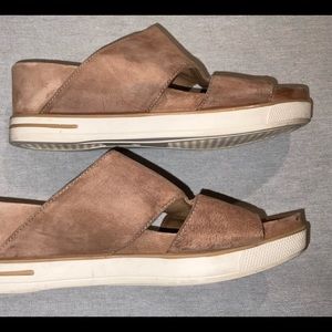 GUC Eileen Fisher Tan Suede Slip On Strap Sandals